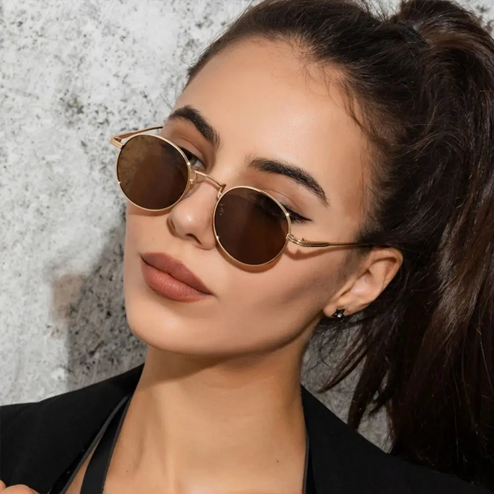 Lunettes de soleil rondes tendance noir Fashion UV400 pour femmes - Monture métallique pour voyage | Plage ACOM Electronics